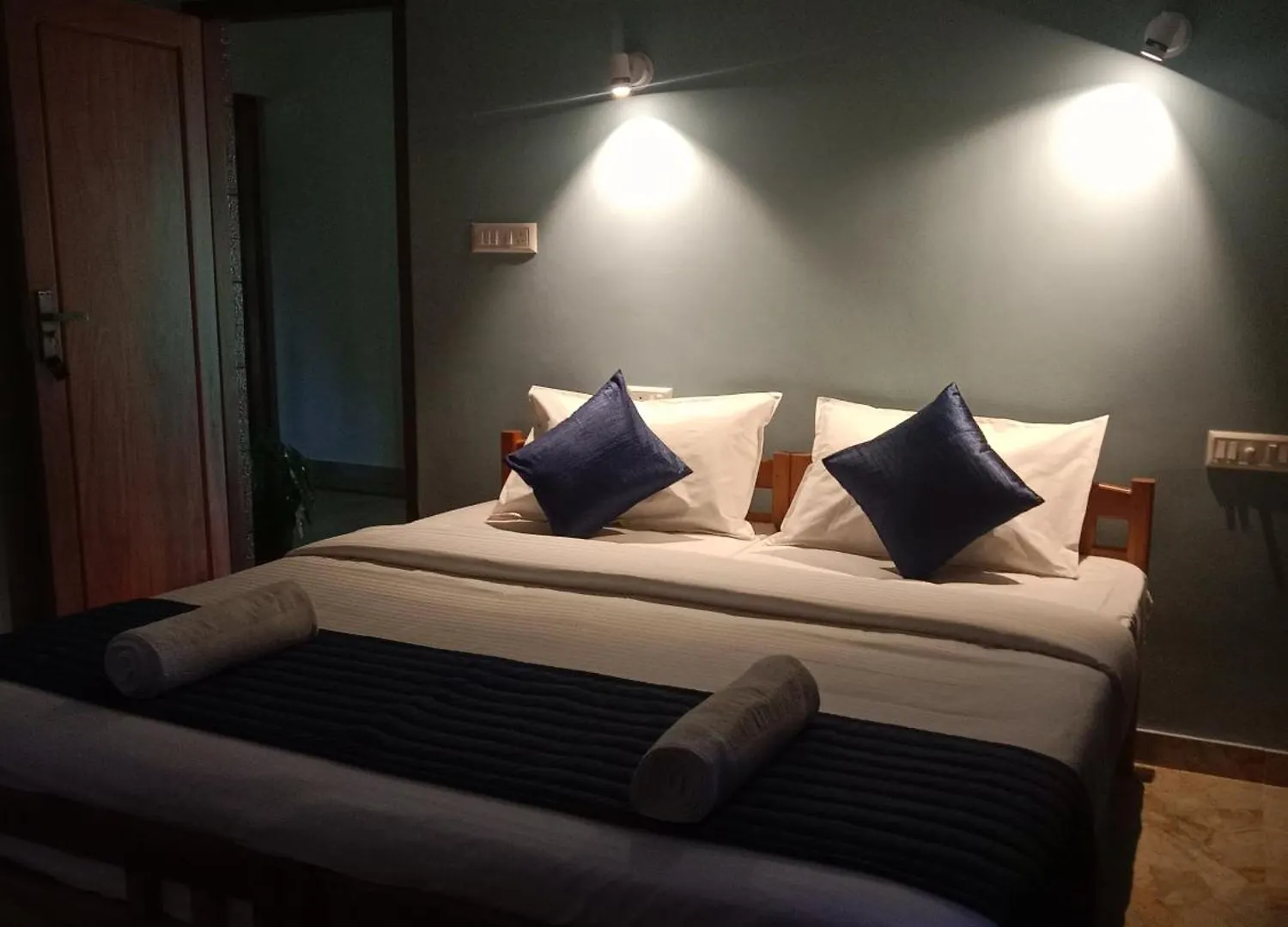 Casa Branca Family Hub Apartment Varkala
